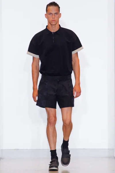 Look 24